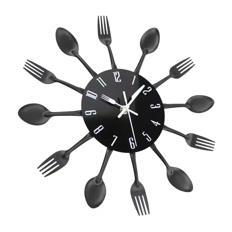 Horloge murale cuisine design noire en biais